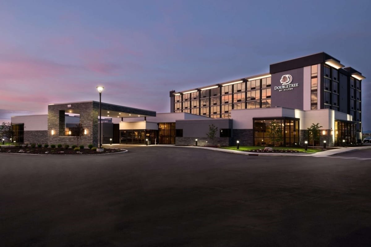 Doubletree by Hilton Lafayette East